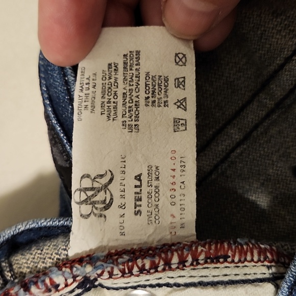 Women's Size 29 Rock & Republic Stella Straight Leg Jeans - Picture 6 of 10